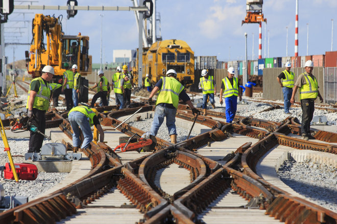 Doubling of rail tracks Maasvlakte West